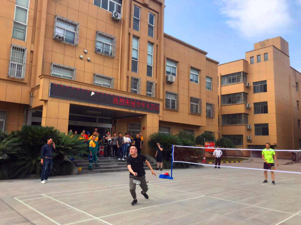 缙云8040威尼斯组织发展羽毛球交谊赛